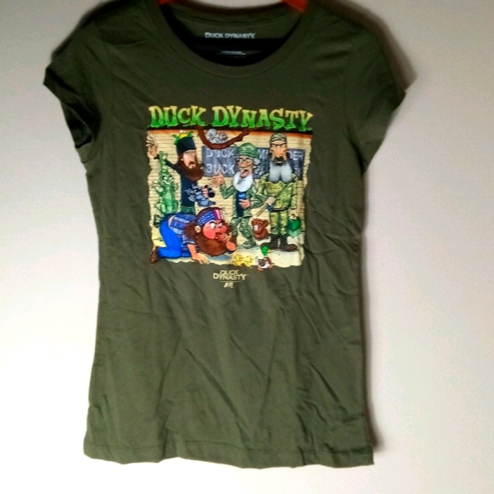 Duck Dynasty L Girls Cartoon Green Top